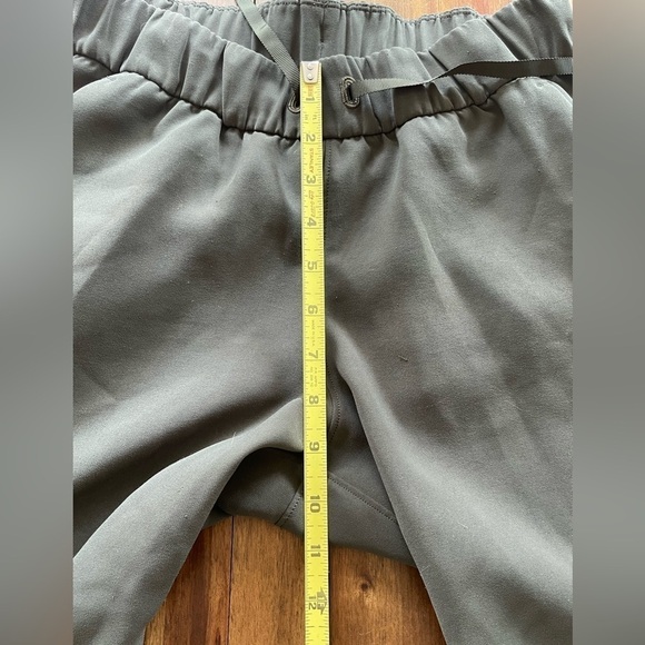 Lululemon On The Fly Jogger - Picture 6 of 16